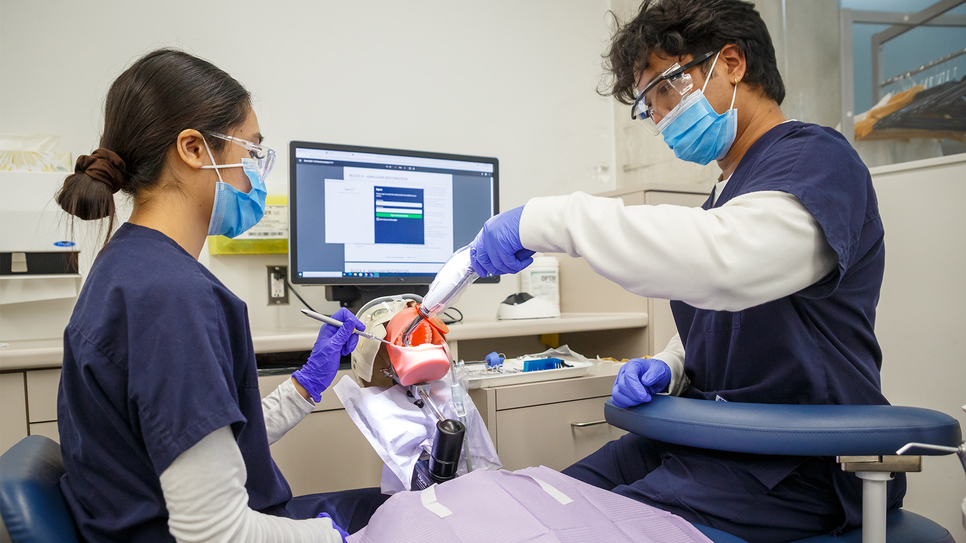 Dental Assisting Levels I And II Program S113 George Brown Polytechnic
